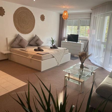 Kingsize Bett Boho Apartment Mit Tiefgarage Naehe Salzburg Freilassing Exteriör bild