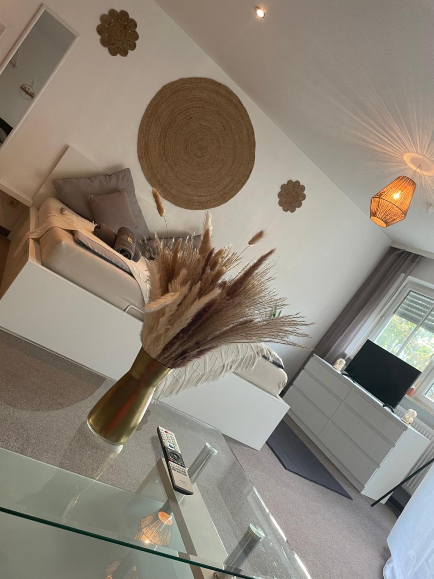 Kingsize Bett Boho Apartment Mit Tiefgarage Naehe Salzburg Freilassing Exteriör bild