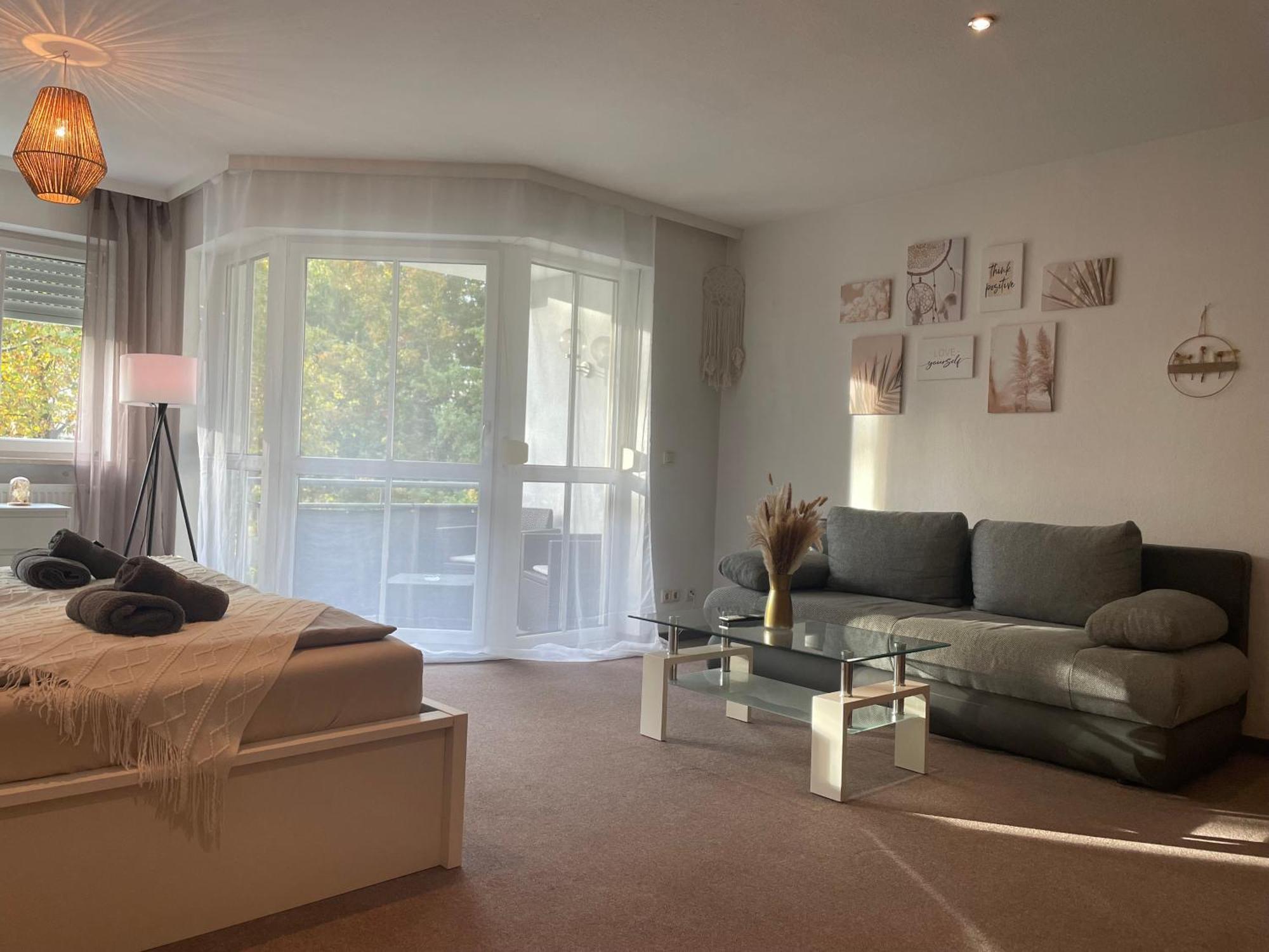 Kingsize Bett Boho Apartment Mit Tiefgarage Naehe Salzburg Freilassing Exteriör bild